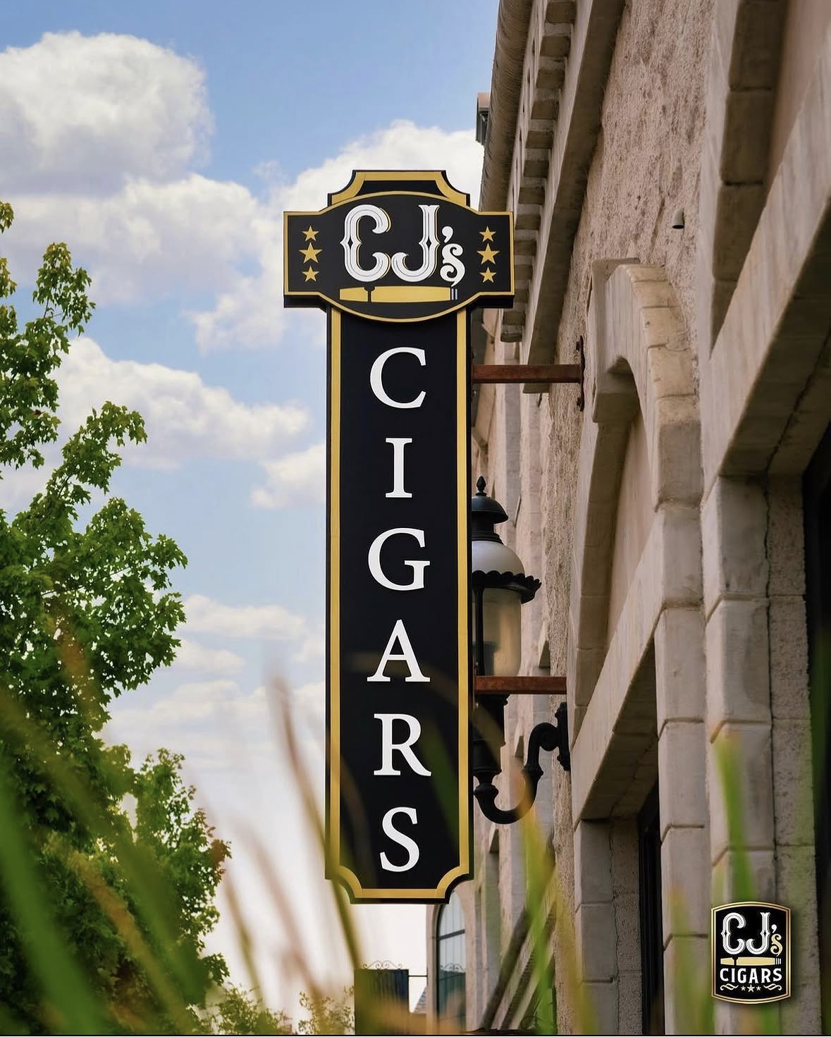 CJ's Cigars signage